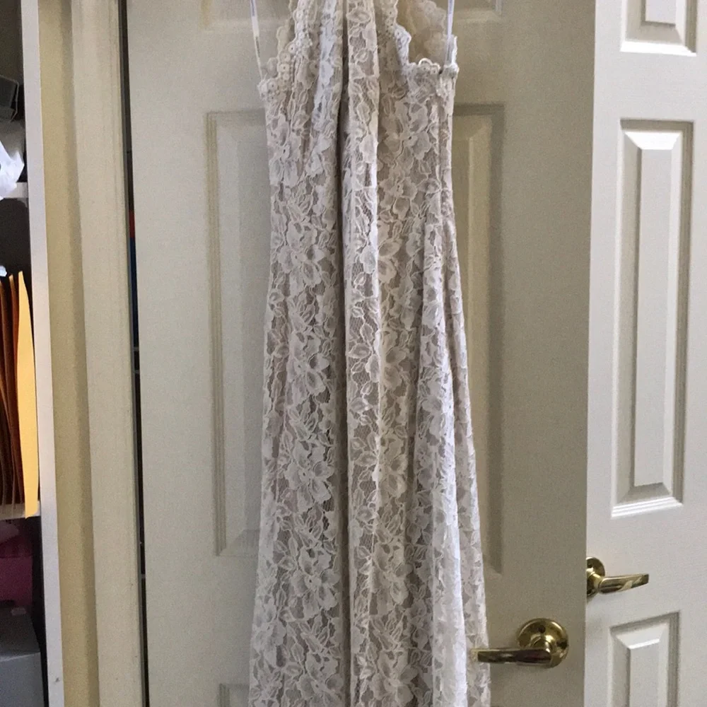 Mina BHLDN Wedding Gown. Size 2 - Picture 2 of 9